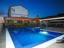 Golden Coast Villa Caska