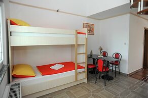 Golden Coast Villa Caska