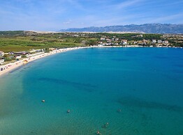 Golden Coast Villa Caska