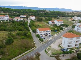 Golden Coast Villa Caska
