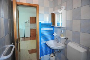 Golden Coast Villa Caska