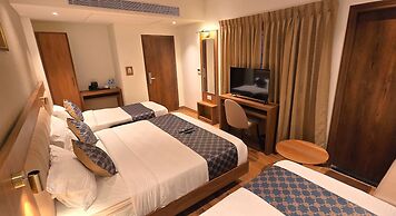 Liza Royale Hotel