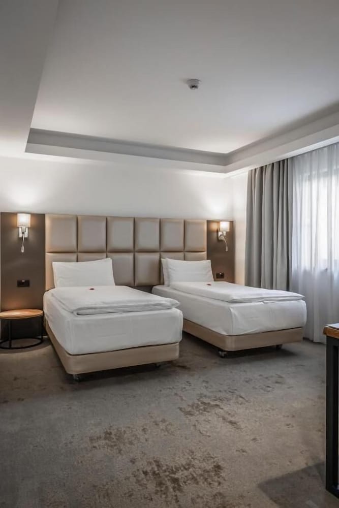 CHARM BOUTIQUE HOTEL