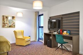 CHARM BOUTIQUE HOTEL