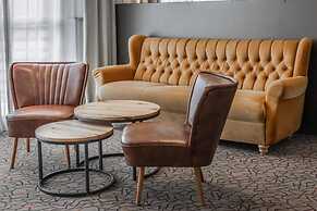 CHARM BOUTIQUE HOTEL