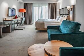 CHARM BOUTIQUE HOTEL
