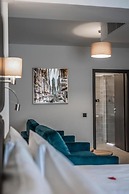 CHARM BOUTIQUE HOTEL