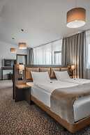 CHARM BOUTIQUE HOTEL