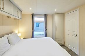 Host Stay Serenity Lodge