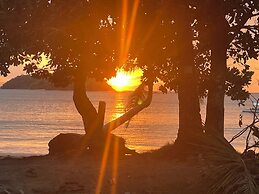 Baia beachfront boutique lodge