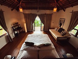 Baia beachfront boutique lodge