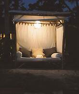 Baia beachfront boutique lodge