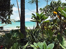 Baia beachfront boutique lodge