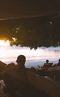 Baia beachfront boutique lodge