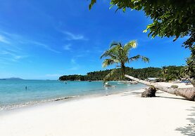 Baia beachfront boutique lodge