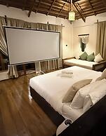 Baia beachfront boutique lodge