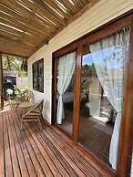 Baia beachfront boutique lodge