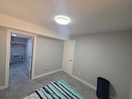 Luxurious Home Away From Home With AC
