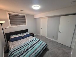 Luxurious Home Away From Home With AC