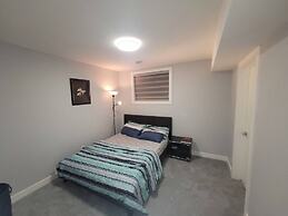 Luxurious Home Away From Home With AC