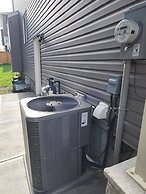 Luxurious Home Away From Home With AC