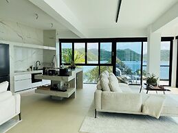 The Waterfront Studio
