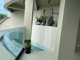The Waterfront Studio