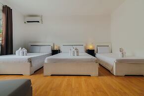 C Hotel Managed by H Hospitality