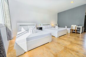 C Hotel Managed by H Hospitality