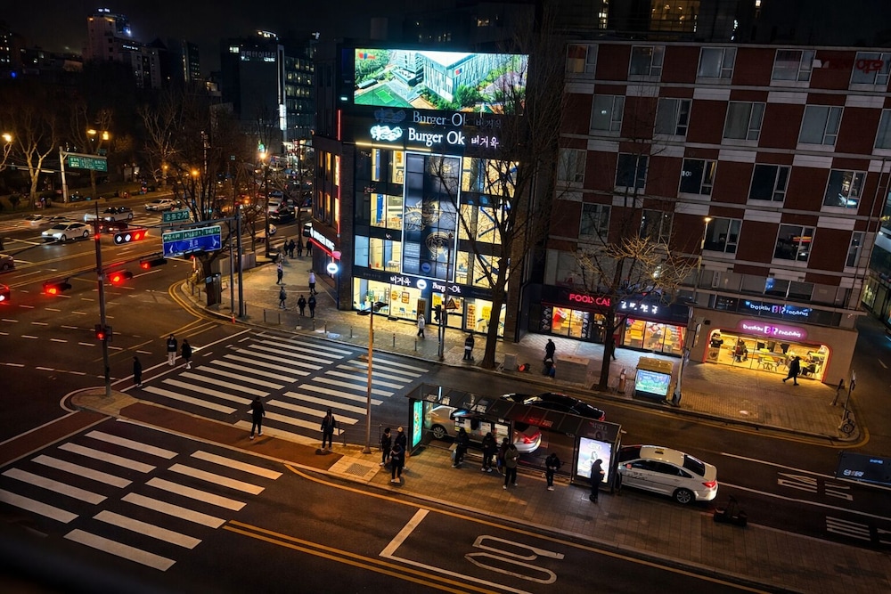 Oasis Travelers Jongno