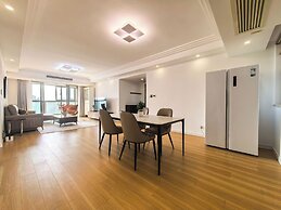 Tyms 3BR 2BA Residence Yucui Shanghai