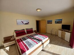 Bright Flat Close to the ski Area
