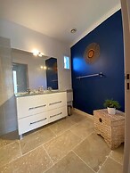 Villa Alba: Sunlit Comfort in Lirac