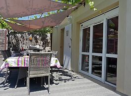 Villa Alba: Sunlit Comfort in Lirac
