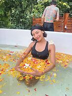 Private Pool Party Villa Games & Karaoke,