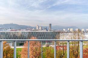 Riverside Apartments with great view
