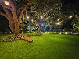 LaFiesta Resort By Greenleaf Aqua