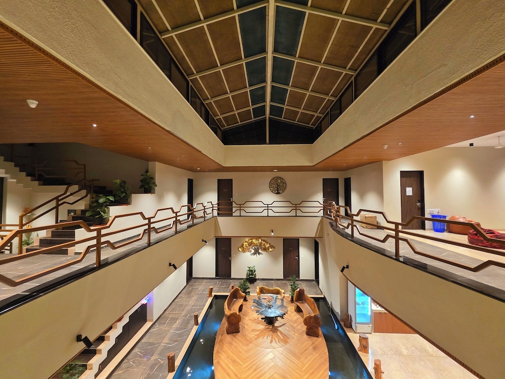 LaFiesta Resort By Greenleaf Aqua