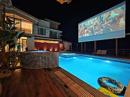 LaFiesta Resort By Greenleaf Aqua