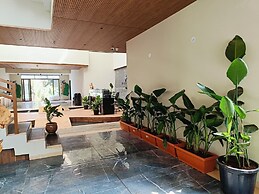 LaFiesta Resort By Greenleaf Aqua