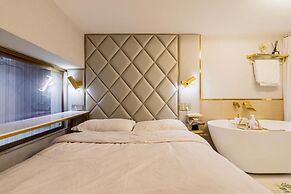 Shanghai Stylish Loft with 2B