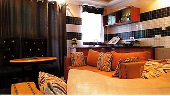 Toque & GN Hotel