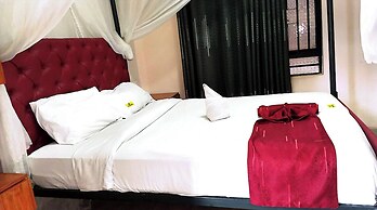 Toque & GN Hotel