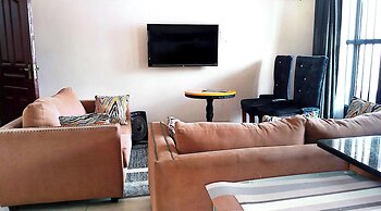 Toque & GN Hotel