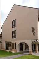 Taupe Hotel