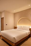 Taupe Hotel