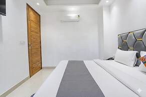 hotel aiims 20 four 7
