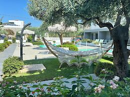 OLIVIA RESORT