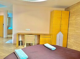 Hotel Neelkamal Chembur