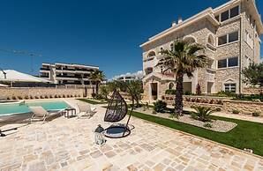 Chateau Dabo Luxury Pool Apartment